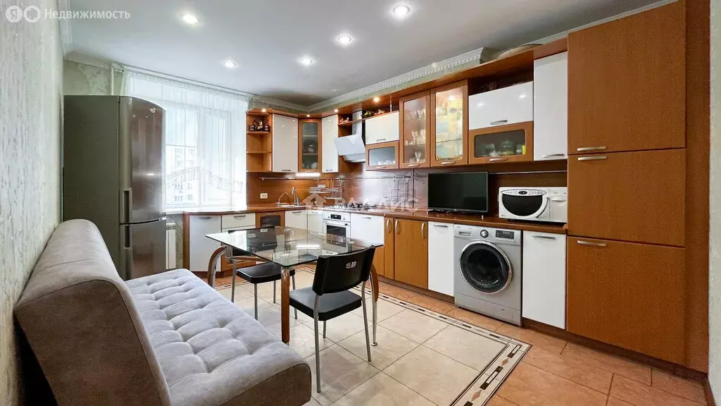 2-комнатная квартира: Коломна, улица Гагарина, 7 (83 м) - Фото 0