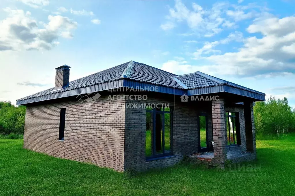 Дом в Рязанская область, Рязанский район, Дубровическое с/пос, с. ... - Фото 1