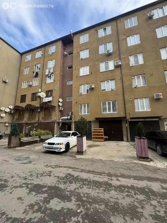 1-комнатная квартира: Дербент, улица Сальмана, 91В (50 м) - Фото 1