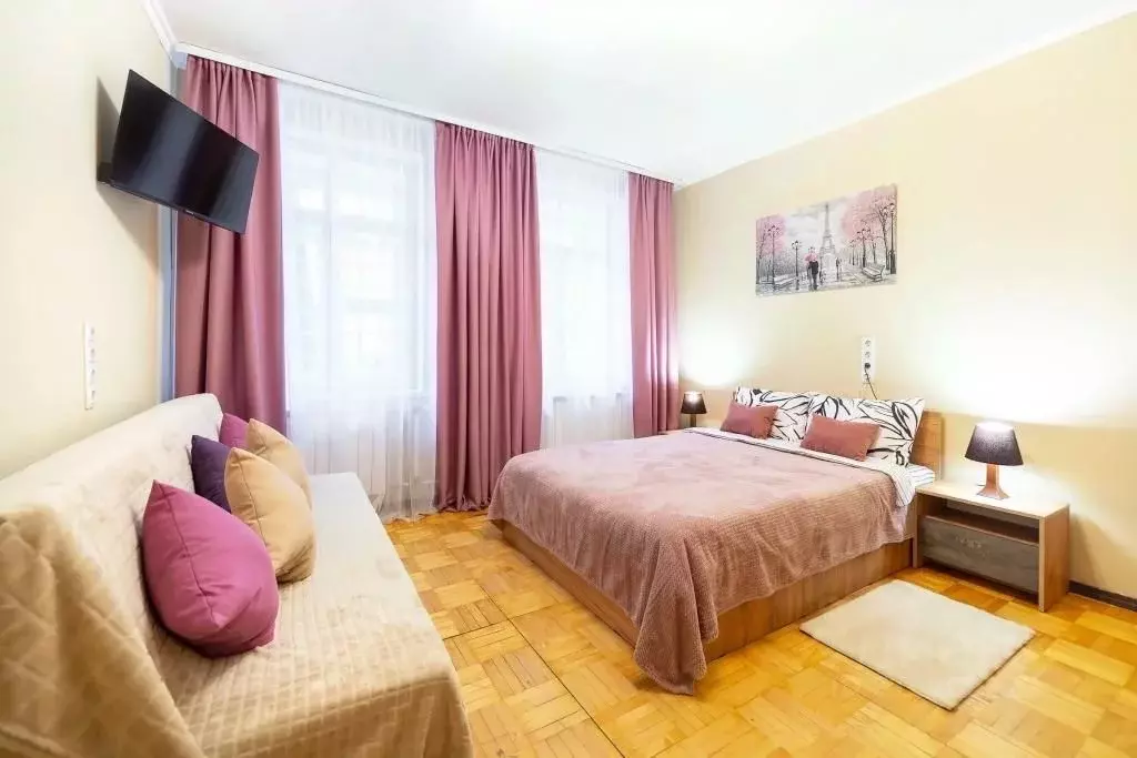 3-к кв. Санкт-Петербург 7-я Васильевского острова линия, 6 (80.0 м) - Фото 0