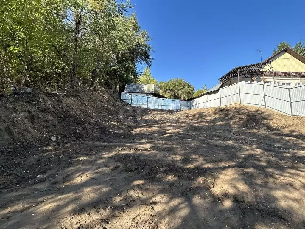 Участок в Саратовская область, Саратов ул. Имени 32-й Стрелковой ... - Фото 1