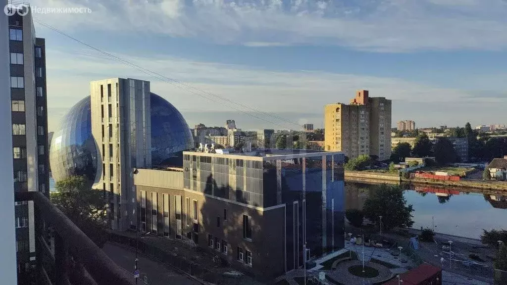 2-комнатная квартира: Калининград, улица Маршала Баграмяна, 14 (66 м) - Фото 0