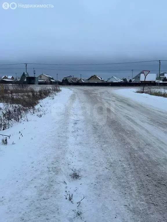 Участок в Тюменский район, деревня Есаулова, Восточная улица (7 м) - Фото 1