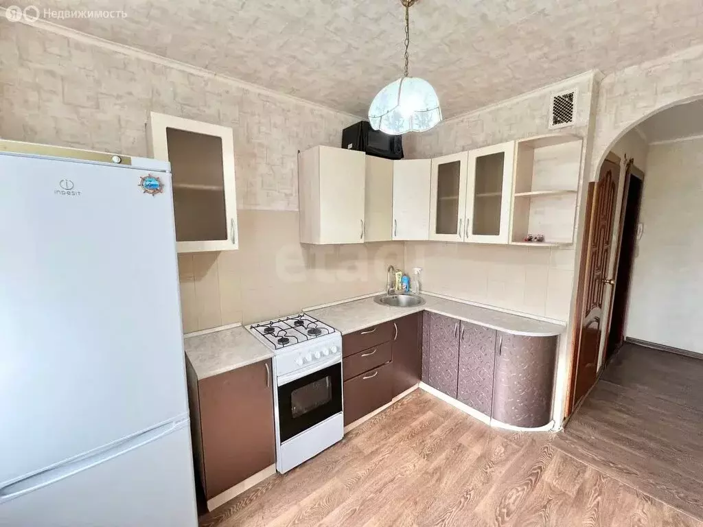 3-комнатная квартира: Казань, улица Маршала Чуйкова, 25 (70 м) - Фото 1