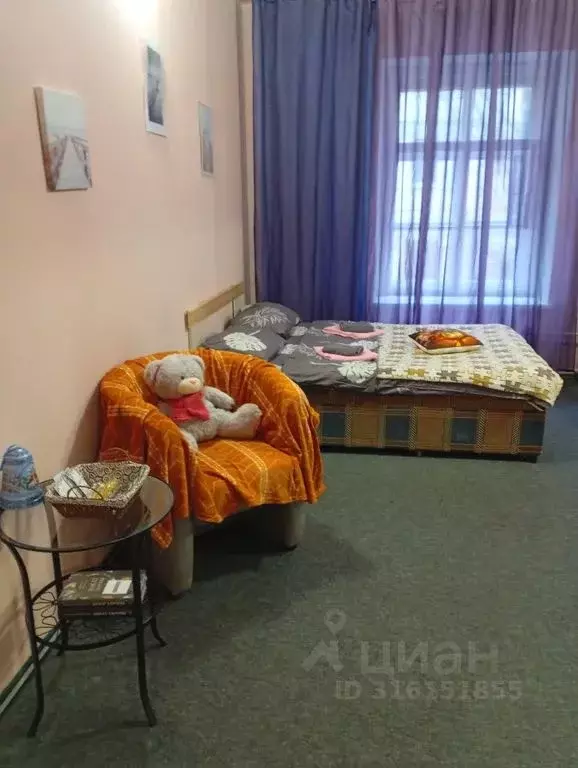 Комната Санкт-Петербург Итальянская ул., 12Е - Фото 1