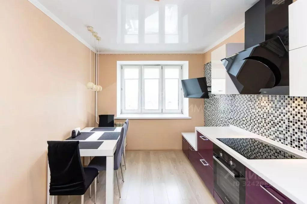 2-к кв. Тюменская область, Тюмень ул. Самарцева, 3 (64.0 м) - Фото 1