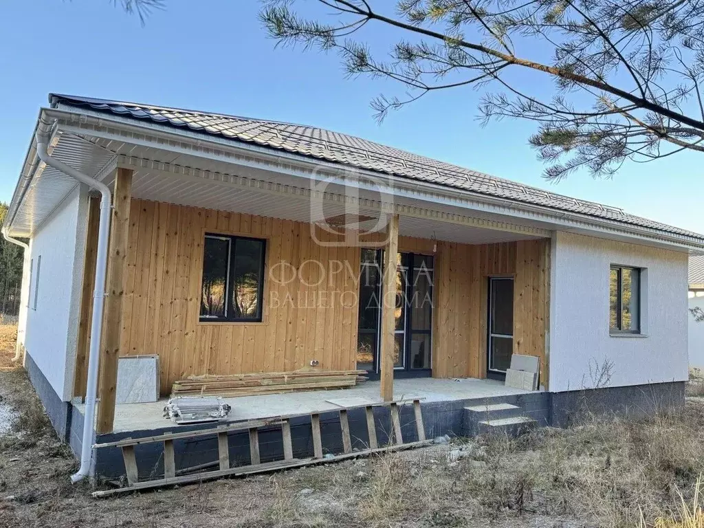 Дом в Свердловская область, Белоярский муниципальный округ, пос. ... - Фото 1