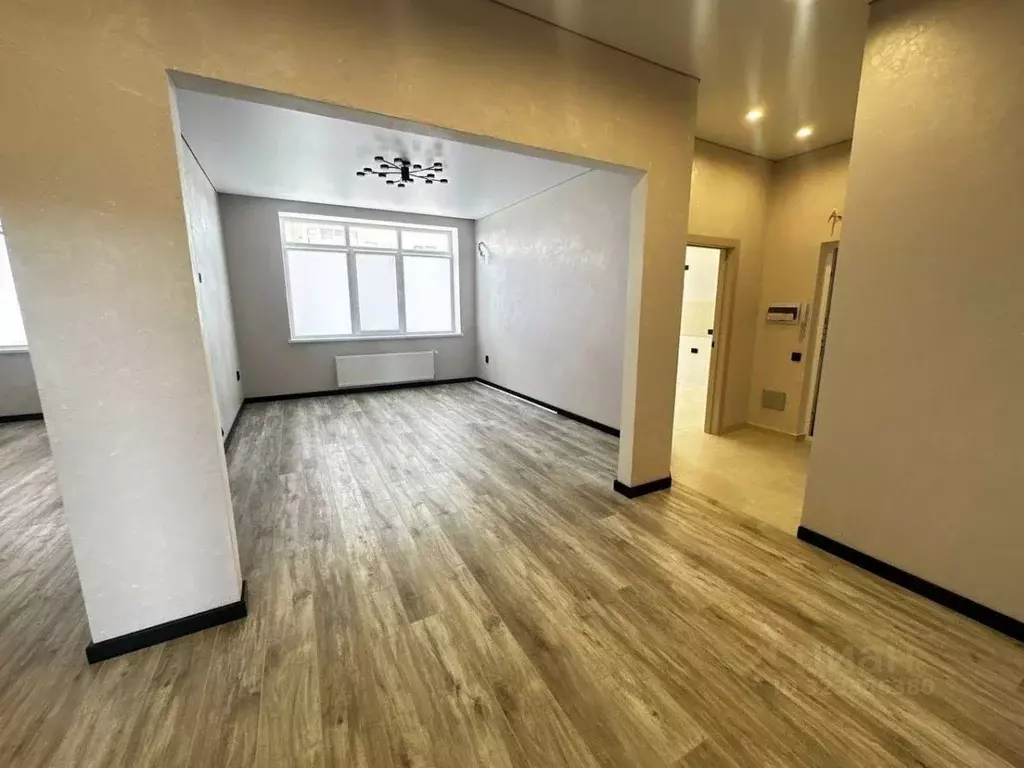 3-к кв. Крым, Симферополь просп. Победы, 99 (85.0 м) - Фото 2