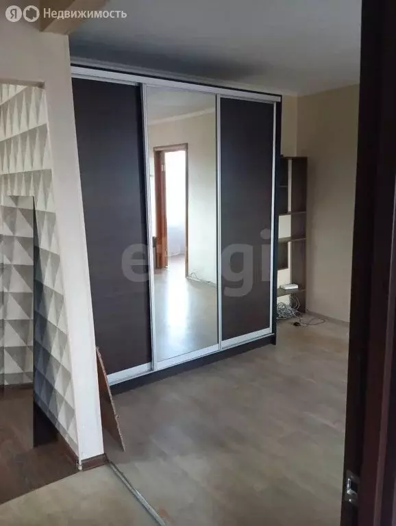 2-комнатная квартира: Нижний Новгород, улица Ванеева, 76 (46 м) - Фото 1