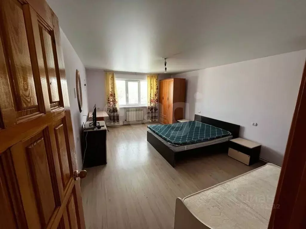 Дом в Новосибирская область, Новосибирск ул. Айвазовского, 12 (93 м) - Фото 1