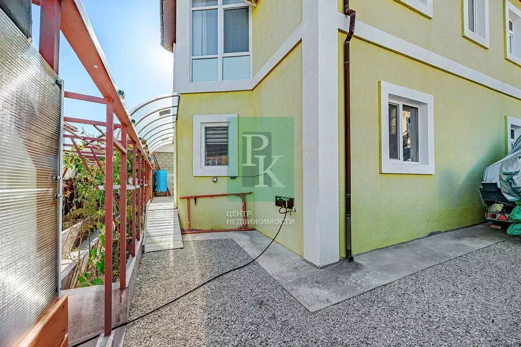 Дом в Севастополь ул. Горпищенко, 140/13 (248 м) - Фото 1