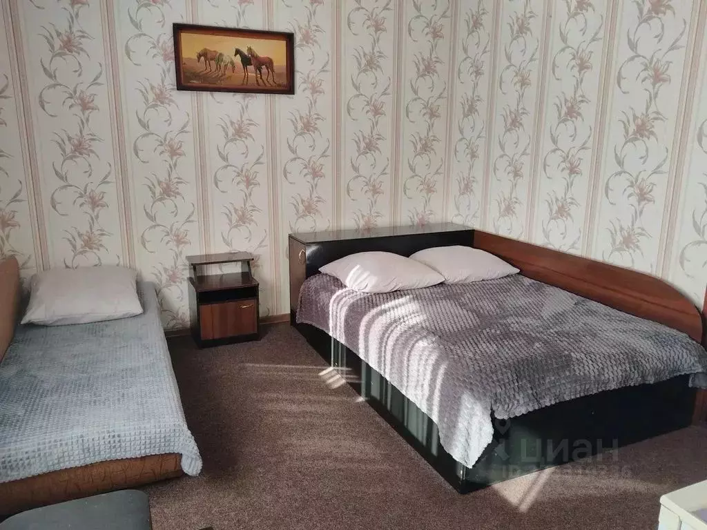 Комната Крым, Феодосия пер. Воинский, 1 - Фото 1