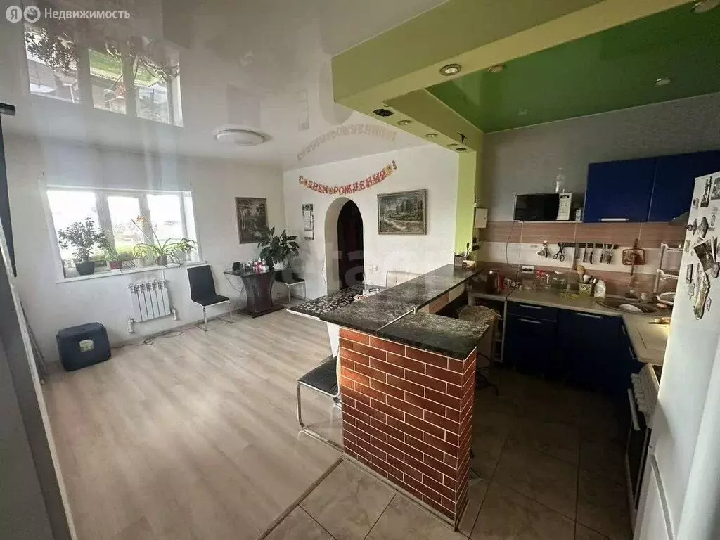 Дом в Кемерово, улица Гайдара (300 м) - Фото 1