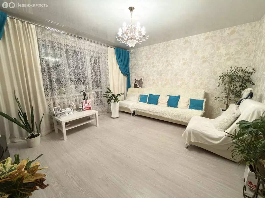 4-комнатная квартира: Нижний Тагил, Октябрьский проспект, 28 (72.9 м) - Фото 2