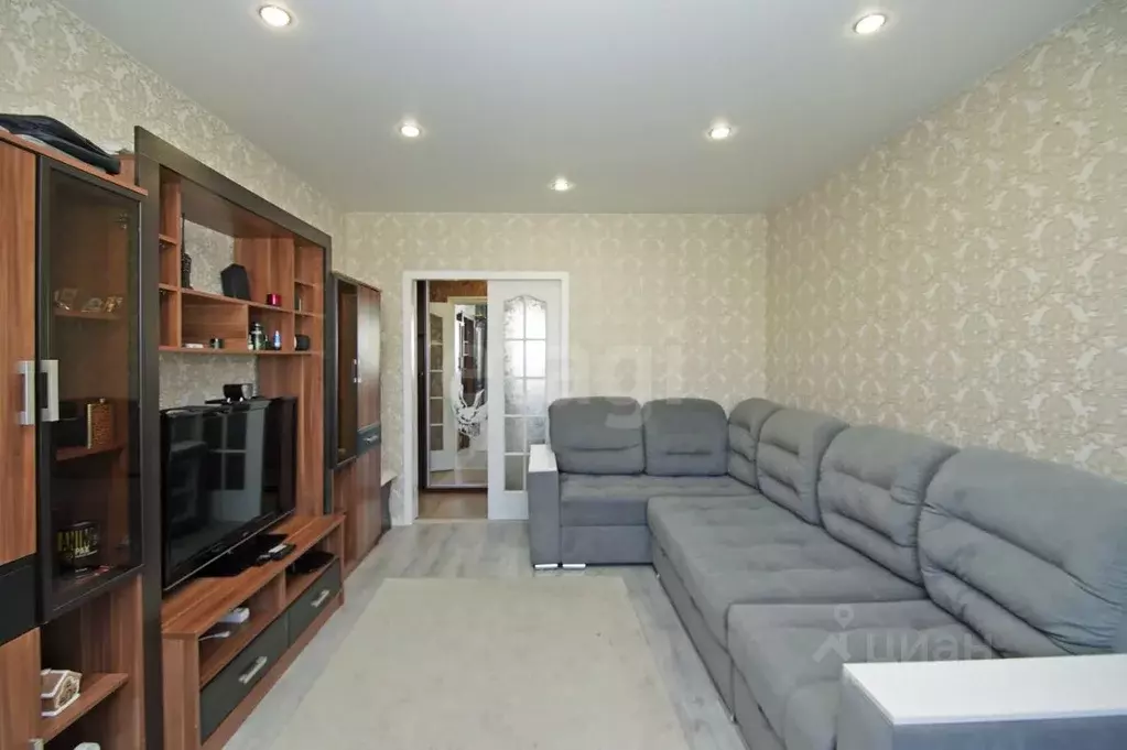 3-к кв. Омская область, Омск Московка-2 мкр, ул. Ярослава Гашека, 11/1 ... - Фото 1