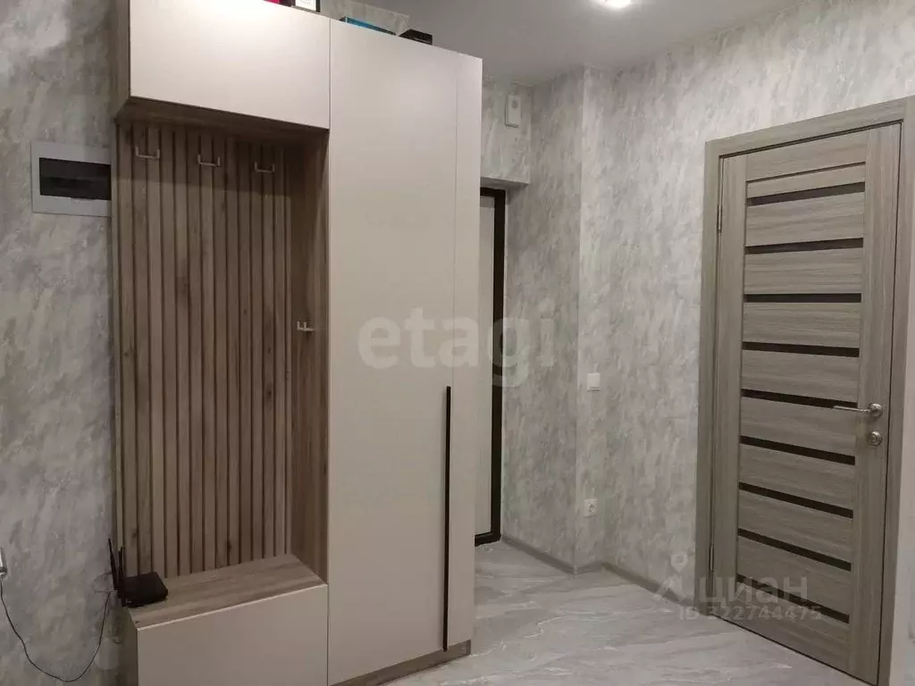 1-к кв. Омская область, Омск ул. 70 лет Октября, 3/5 (40.7 м) - Фото 2