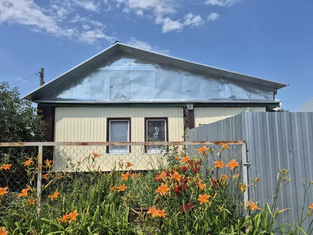 Дом в Саратовская область, Петровск ул. Димитрова, 31 (97 м) - Фото 1