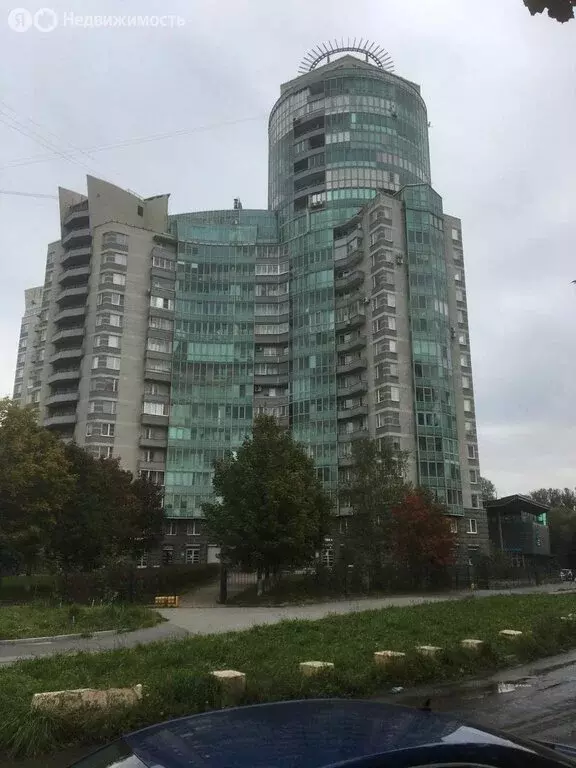 4-комнатная квартира: Санкт-Петербург, улица Одоевского, 28 (138.7 м) - Фото 1