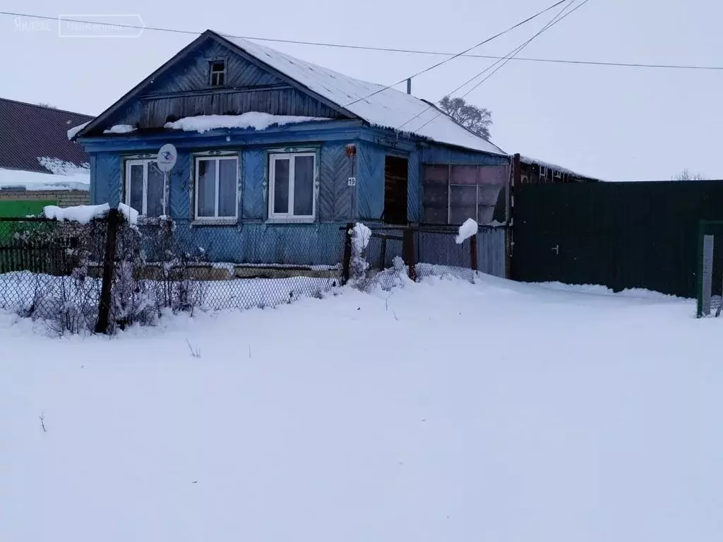 Дом в рабочий посёлок Лунино, Советская улица, 29 (60 м) - Фото 0