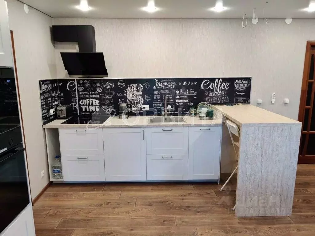 3-к кв. Тюменская область, Тюмень ул. Самарцева, 29 (90.0 м) - Фото 2