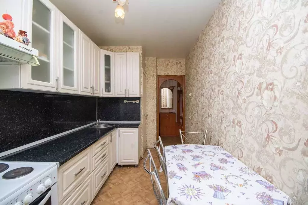 3-к кв. Ульяновская область, Ульяновск Промышленная ул., 69 (70.0 м) - Фото 1