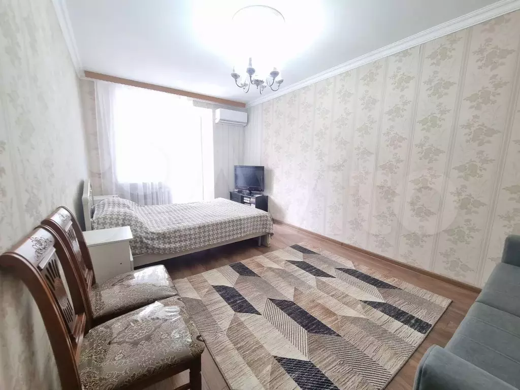 1-к. квартира, 42 м, 3/5 эт. - Фото 1