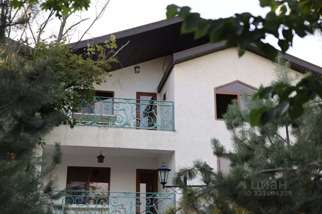 3-к кв. Чеченская республика, Грозный ул. Сайханова, 185 (30.0 м) - Фото 0