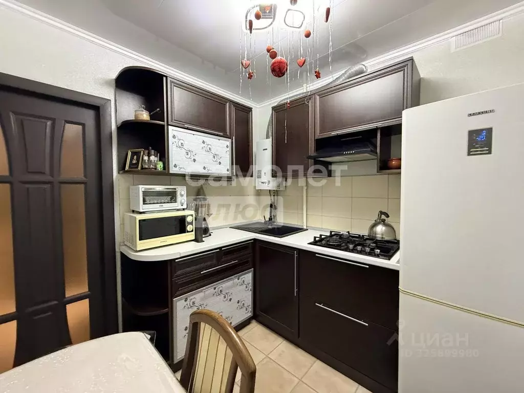 2-к кв. Волгоградская область, Волгоград ул. Одоевского, 72 (40.3 м) - Фото 0