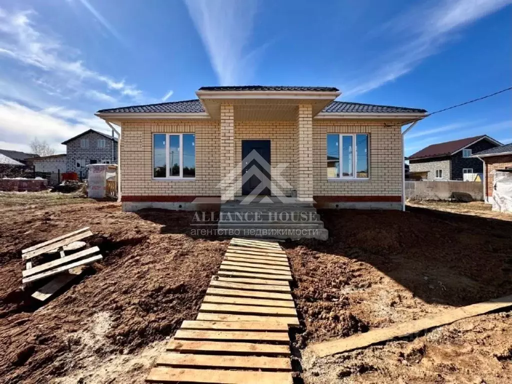 Дом в Татарстан, с. Высокая Гора ул. Магистральная (100 м) - Фото 1