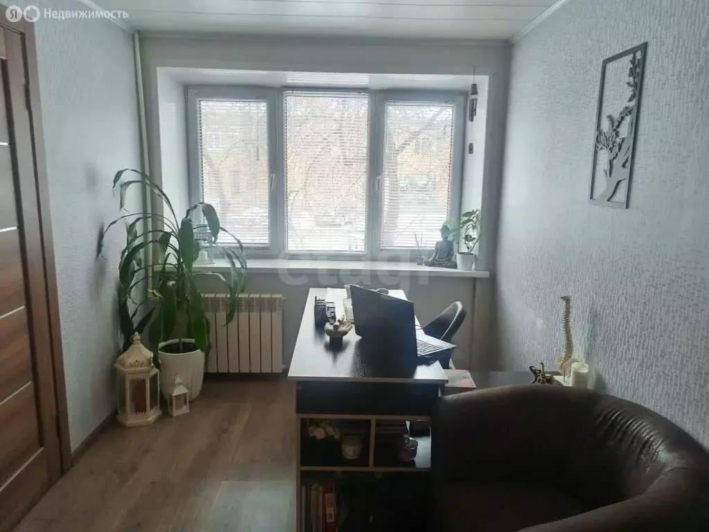 3-комнатная квартира: Нижний Тагил, проспект Мира, 39 (57 м) - Фото 0