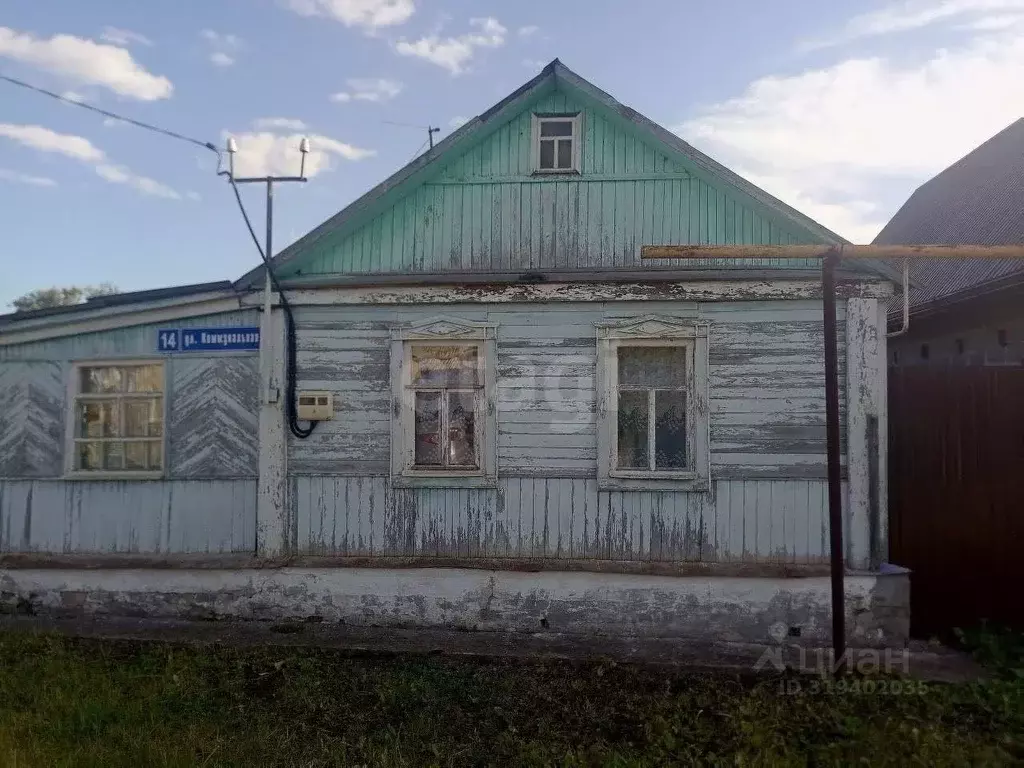 Дом в Белгородская область, Новый Оскол Коммунальная ул., 14 (24 м) - Фото 0