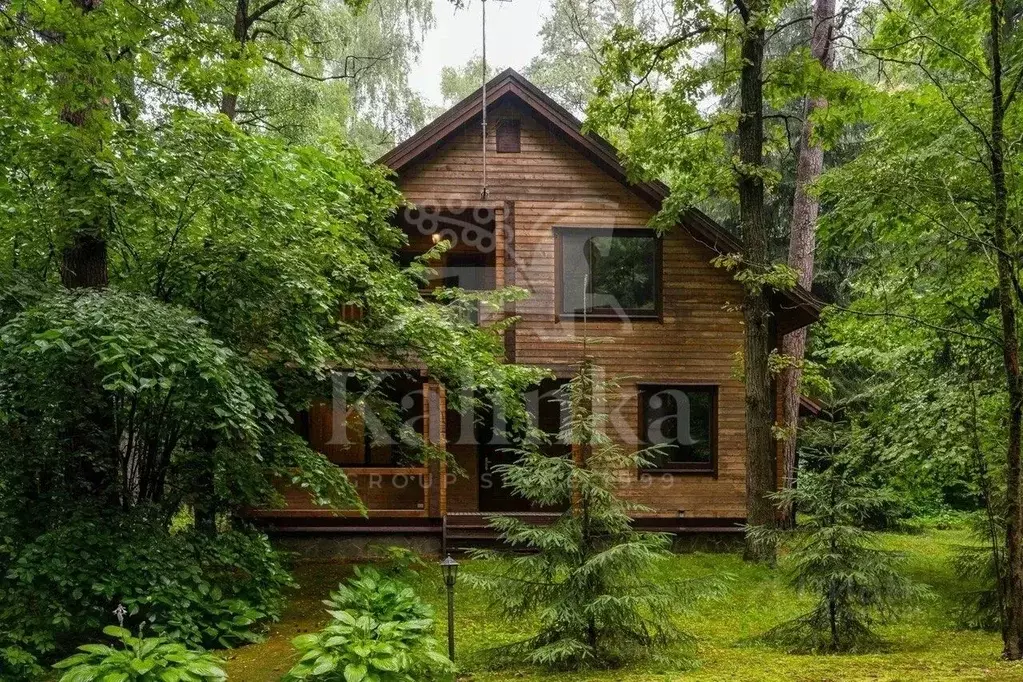 Дом в Московская область, Одинцовский городской округ, д. Жуковка  ... - Фото 1