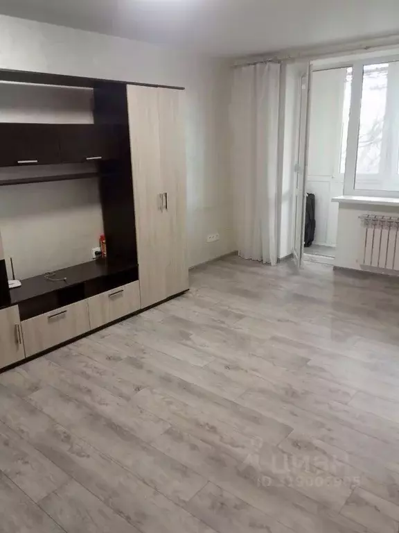 1-к кв. Крым, Симферополь ул. Дмитрия Ульянова, 60 (30.0 м) - Фото 0