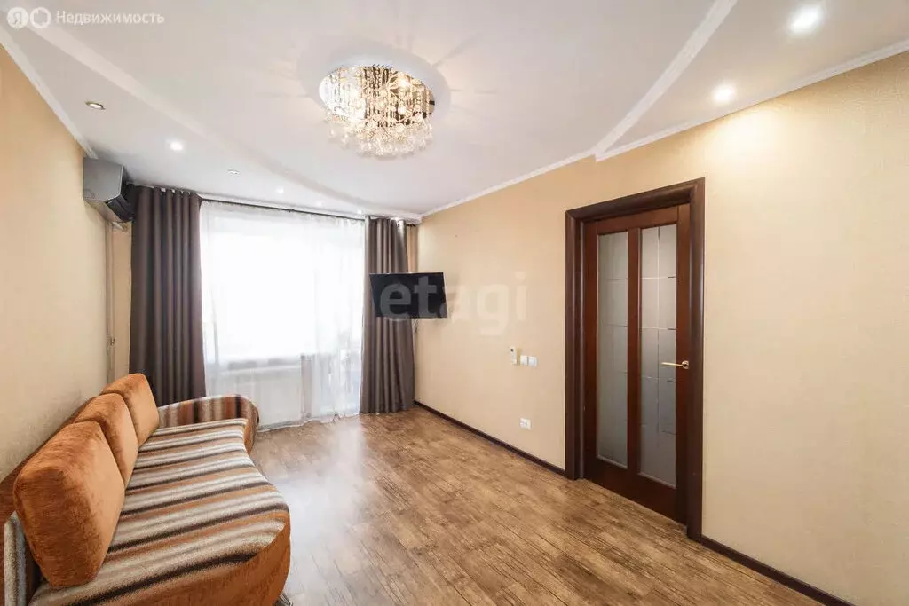 2-комнатная квартира: Комсомольск-на-Амуре, улица Гагарина, 13 (47.6 ... - Фото 1