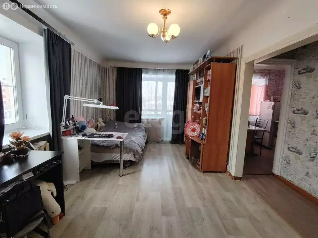 1-комнатная квартира: Алапаевск, улица Братьев Смольниковых, 26 (30 м) - Фото 1