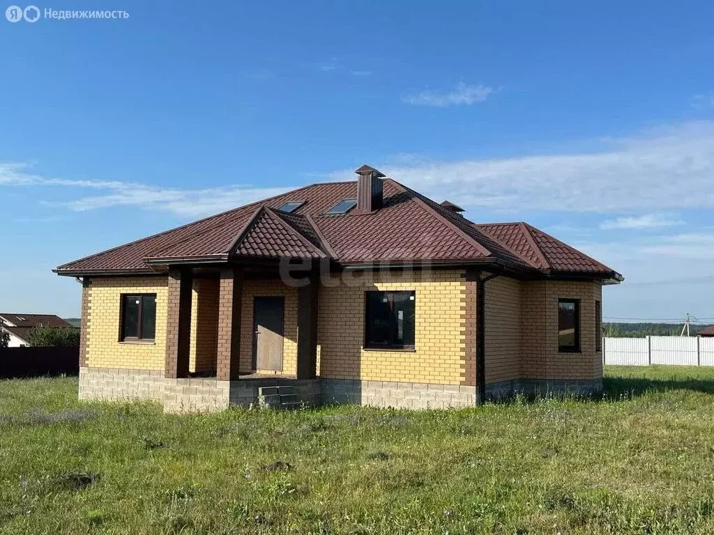 Дом в Комсомольский, Звёздная улица (120 м) - Фото 1