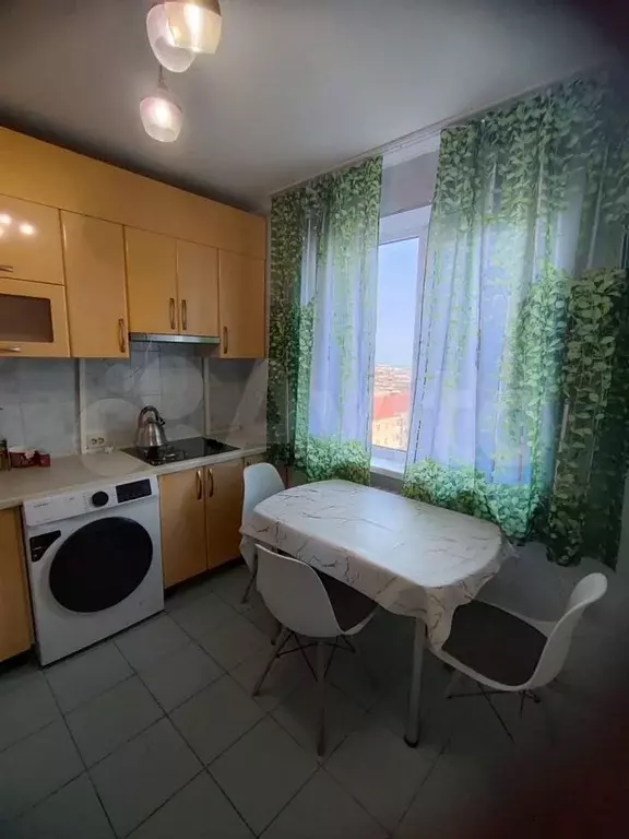 2-к. квартира, 52 м, 6/9 эт. - Фото 0