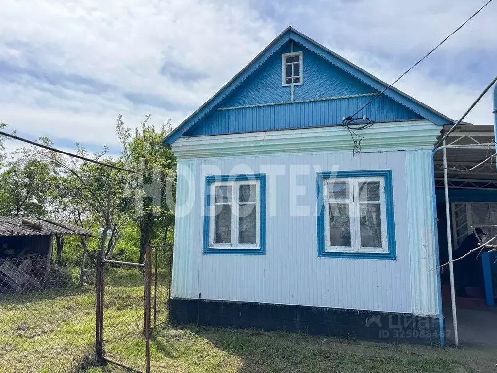 Дом в Краснодарский край, Курганинский район, Петропавловская ст-ца ... - Фото 2