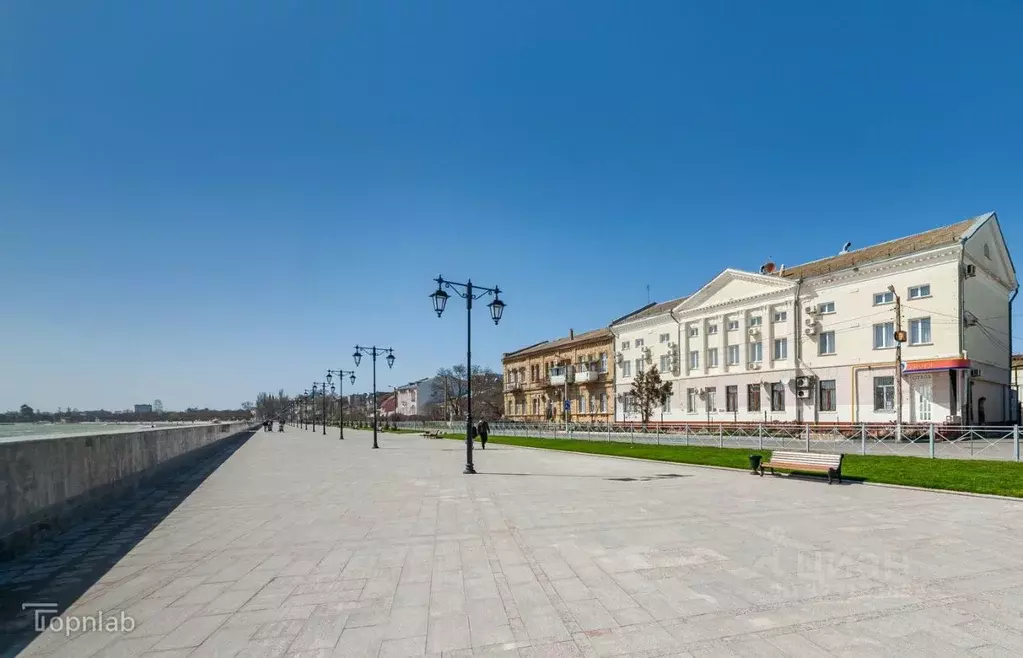 Помещение свободного назначения в Крым, Евпатория наб. Имени ... - Фото 1