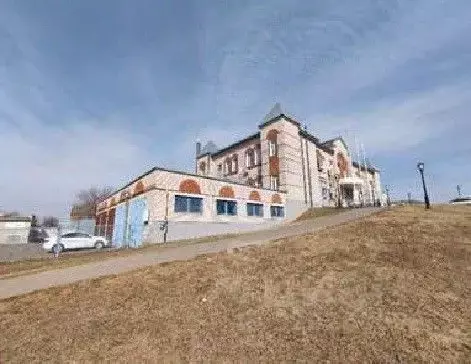 Помещение свободного назначения в Татарстан, с. Верхний Услон ул. ... - Фото 1