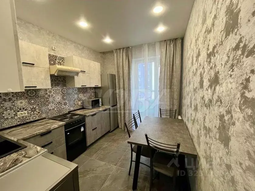 1-к кв. Тюменская область, Тюмень ул. Ветеранов Труда, 9Ак1 (34.0 м) - Фото 1