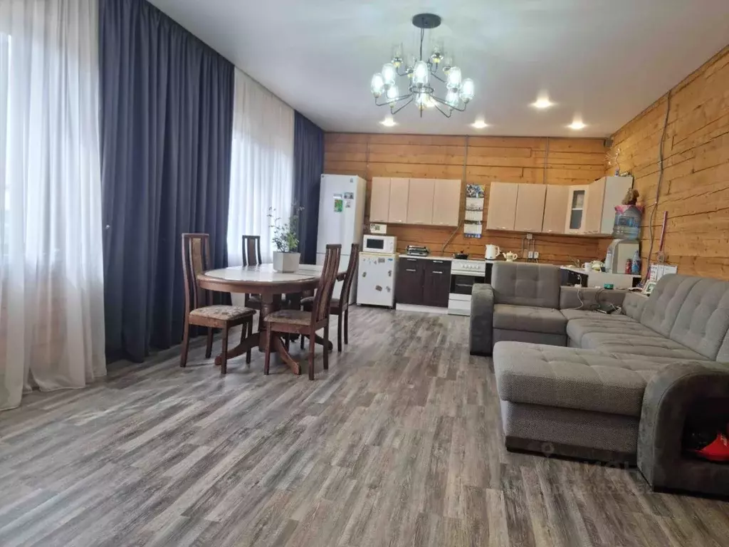 Дом в Хакасия, Абакан Сосновая ул. (180 м) - Фото 2