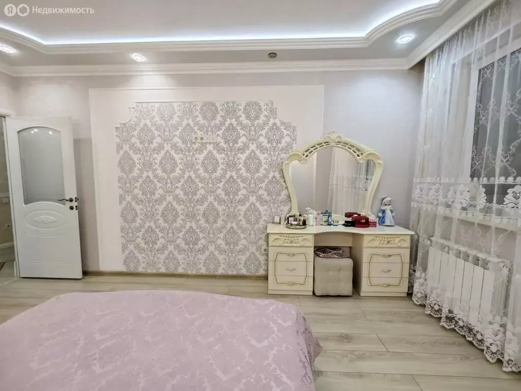 3-комнатная квартира: Красноярск, улица Алексеева, 51 (99.5 м) - Фото 0