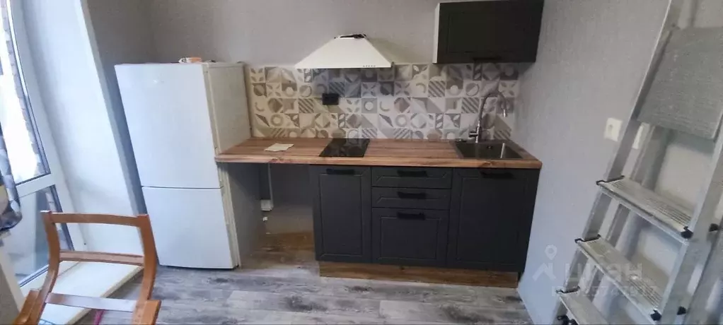 1-к кв. Красноярский край, Красноярск Навигационная ул., 7 (36.7 м) - Фото 1