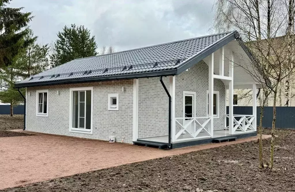 Дом в Ленинградская область, Гатчинский район, Вырица городской ... - Фото 1