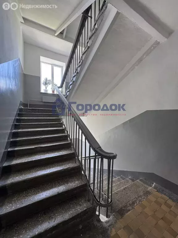 3-комнатная квартира: Каменск-Уральский, Октябрьская улица, 12 (62.7 ... - Фото 1