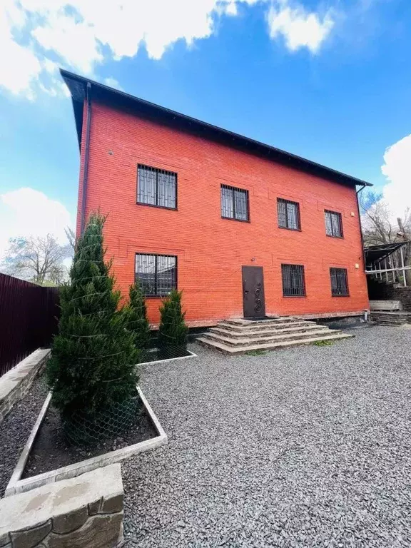 Дом в Ростовская область, Усть-Донецкий район, Раздорская ст-ца ... - Фото 0