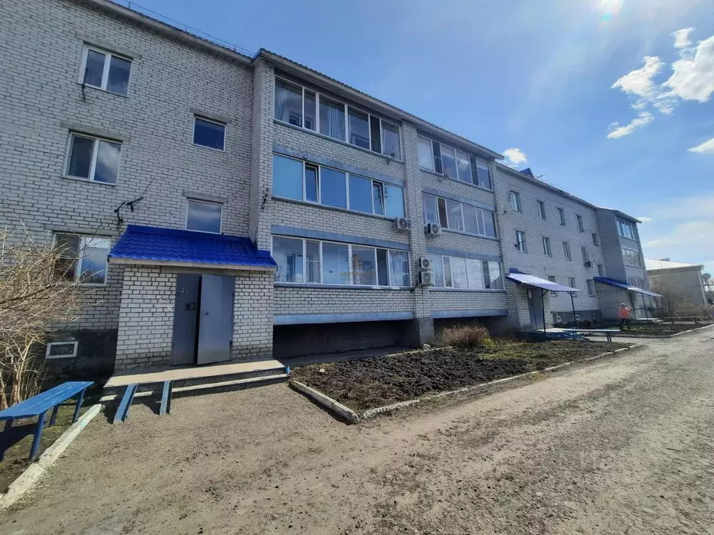 2-к кв. Курганская область, Варгаши рп ул. Комсомольская, 9 (46.7 м) - Фото 1