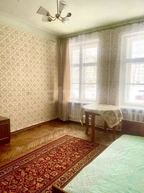 3-к кв. Псковская область, Остров ул. ДОС, 8 (82.1 м) - Фото 1