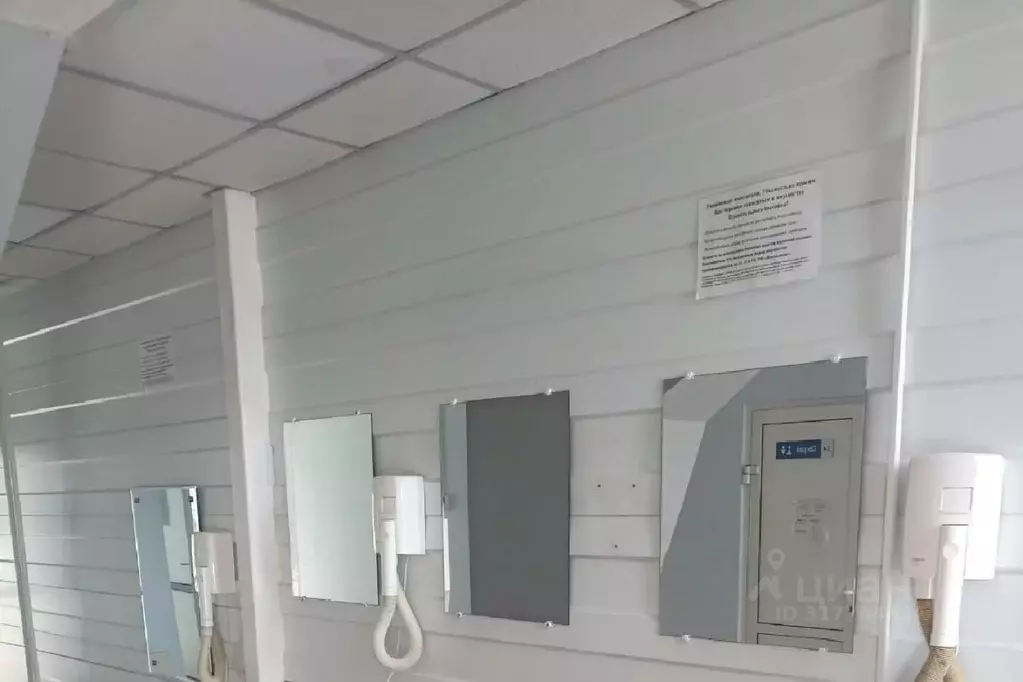 Помещение свободного назначения в Красноярский край, Красноярск ул. ... - Фото 1